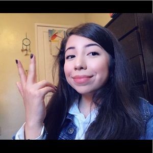 Meet your Posher, Itzel